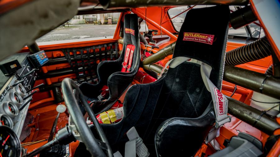 Интерьер Chrysler LeBaron Race Car 1987 года  (фото 50 из 129)